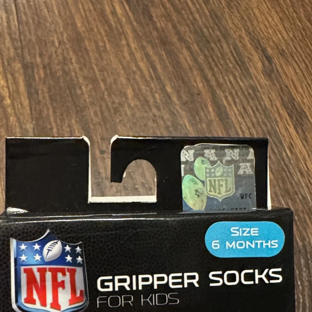 NFL Steelers Kids Gripper Socks - Yellow and Black - Size 6 Months